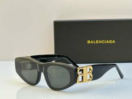 Picture of Balenciga Sunglasses _SKUfw55481363fw